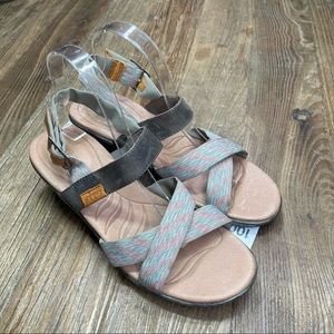 New ~ Keen Skyline Brindle Wedge Sandals Size 10